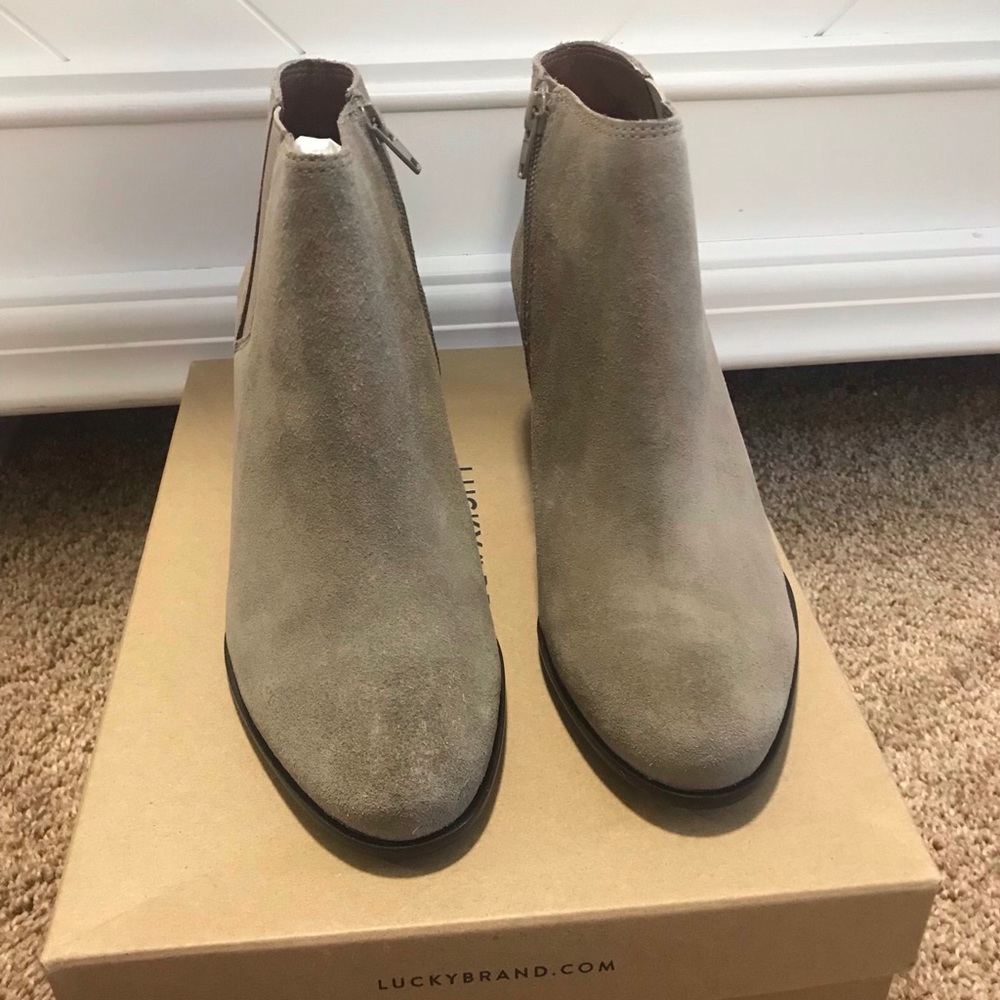 NWB Lucky Brand Tulayne Bootie 8.5